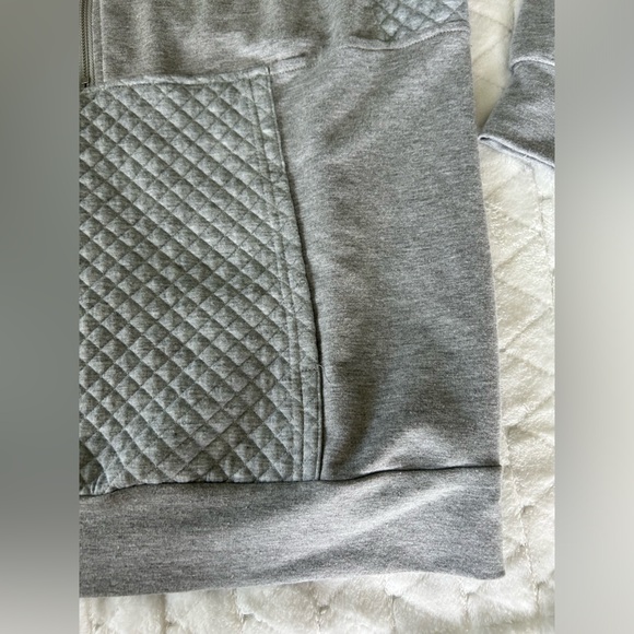 Tickled Teal | Grey Half Zip Pullover | Hoodie Pocket & Quilted Detail | Small - Picture 6 of 9